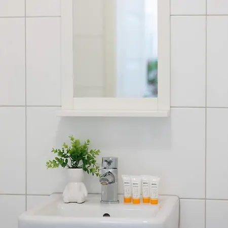 Jasny Z Tarasem I Parkingiem By Renters Apartment