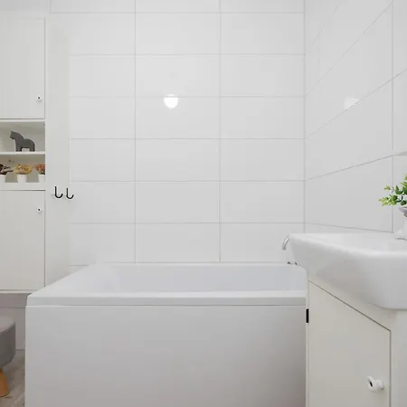 Jasny Z Tarasem I Parkingiem By Renters 피아세츠노