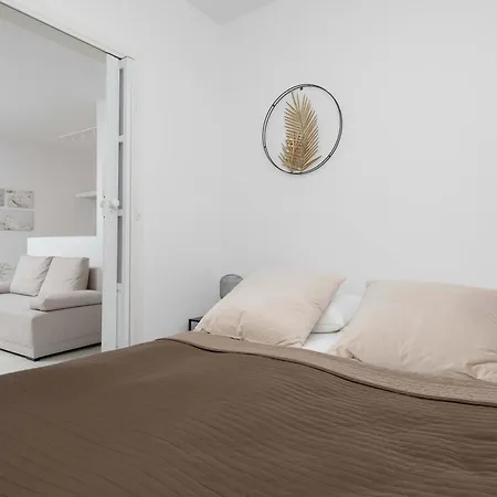 Jasny Z Tarasem I Parkingiem By Renters * Piaseczno (Masovia)