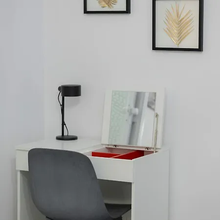 Jasny Z Tarasem I Parkingiem By Renters *