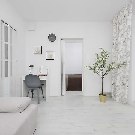 Jasny Z Tarasem I Parkingiem By Renters * Piaseczno (Masovia)