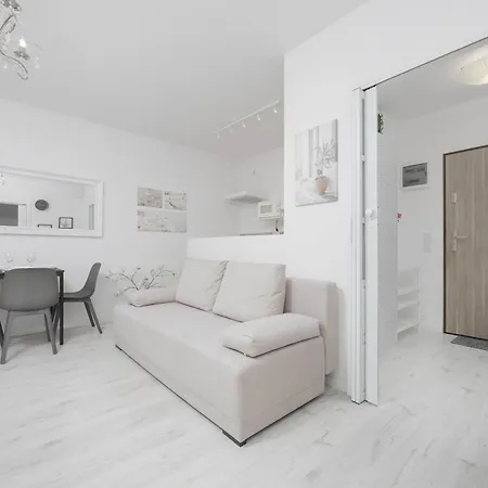 Jasny Z Tarasem I Parkingiem By Renters