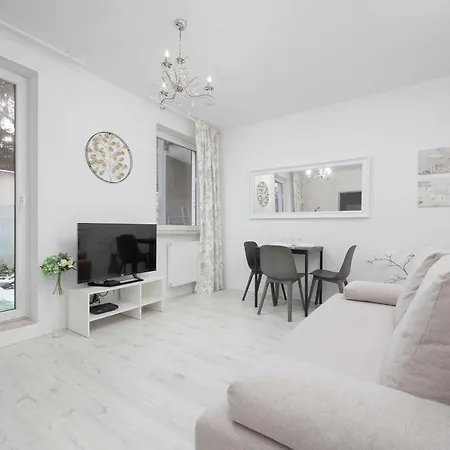 Appartamento Jasny Z Tarasem I Parkingiem By Renters