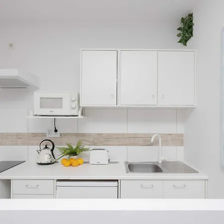 Jasny Z Tarasem I Parkingiem By Renters