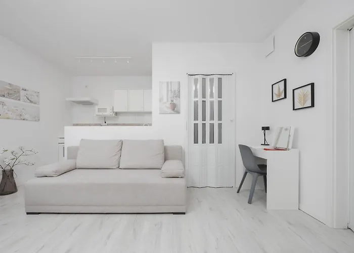 Appartamento Jasny Z Tarasem I Parkingiem By Renters