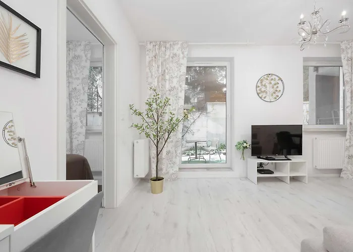 Jasny Z Tarasem I Parkingiem By Renters