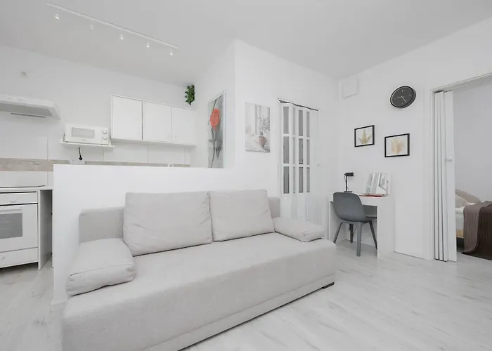 Jasny Z Tarasem I Parkingiem By Renters *